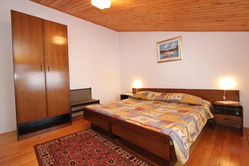 Apartments Anita Pomer Bagian luar foto