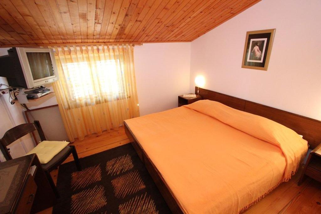 Apartments Anita Pomer Bagian luar foto