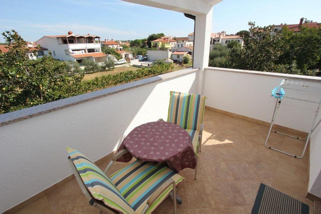 Apartments Anita Pomer Bagian luar foto