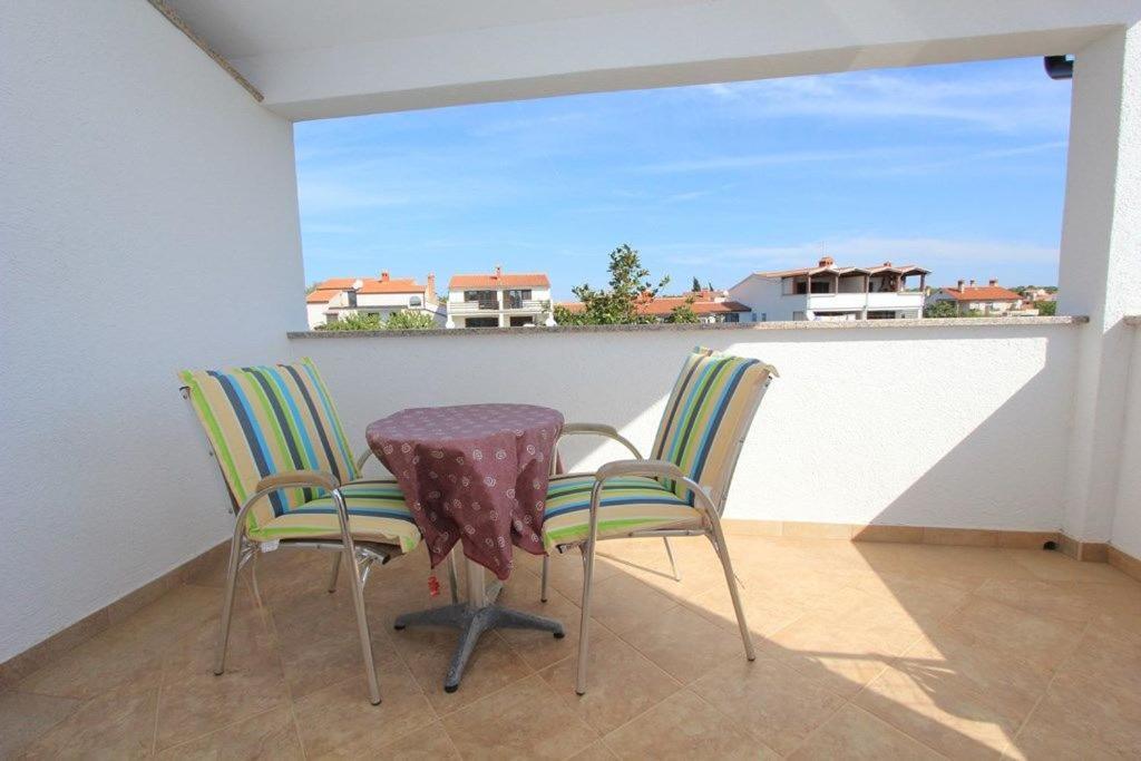 Apartments Anita Pomer Bagian luar foto