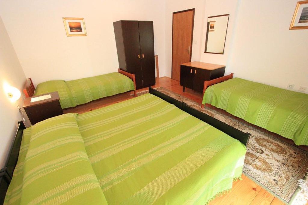 Apartments Anita Pomer Bagian luar foto
